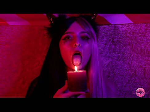 ❤️ ʻO ka Blowjob aloha mai Sexy Succubus me ka hoʻokō waha ❌ Ano porn ia makou ☑